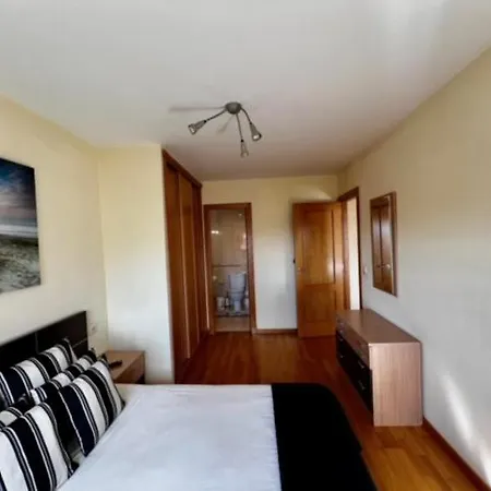 아파트 Galiciaguesthome Don Leandro *